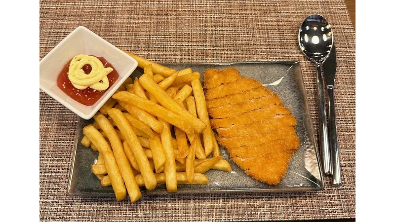 Pui crispy cu cartofi prăjiți