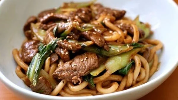 Udon cu vită